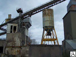 cement hopper ready to come down
